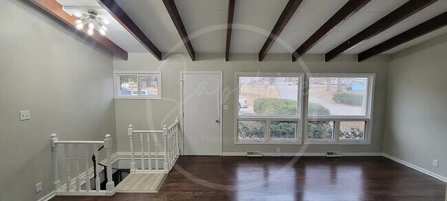 Foto del edificio - 2815 S Collin Ave