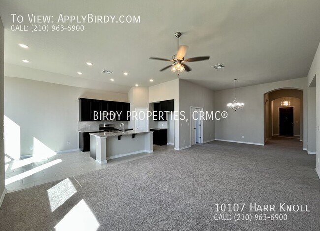 Building Photo - **4 Bed, 3 Bath Home First Time Rental**