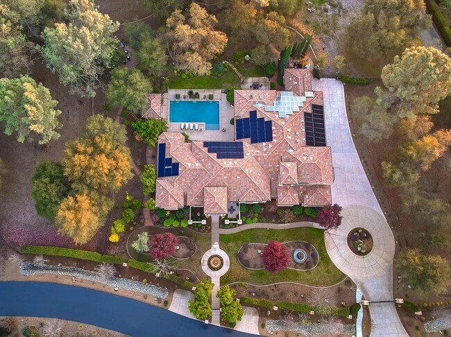 Foto del edificio - 6100 Terracina Ct