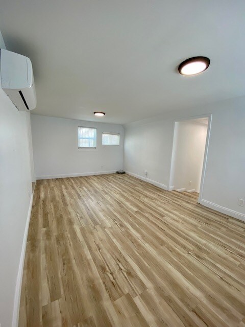 Building Photo - 2622 Lime Ave