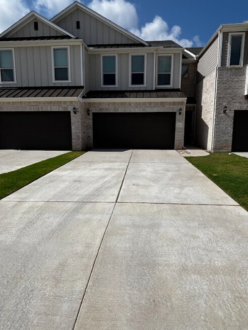 Foto del edificio - 2725 Woodall Dr