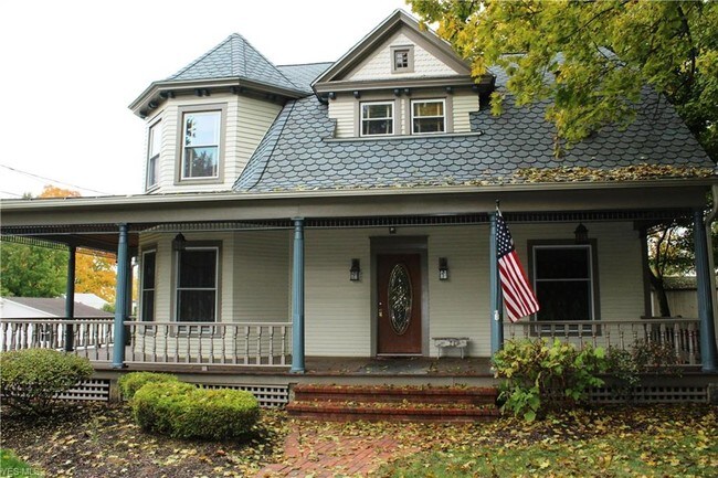 Foto del edificio - 6438 Ridge Rd