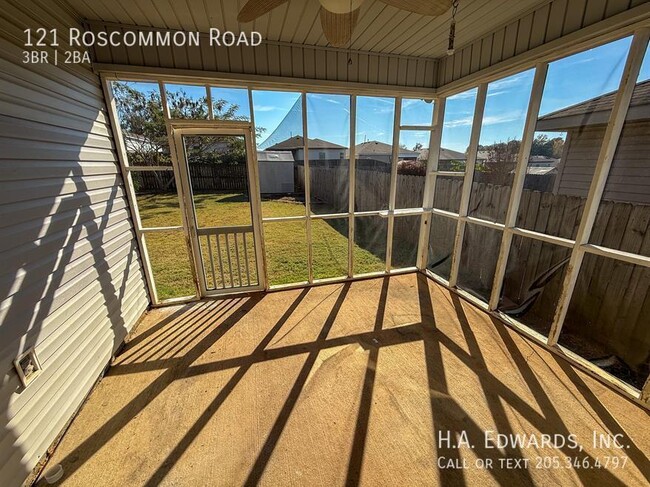 Building Photo - 121 Roscommon Rd