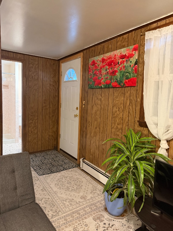 Building Photo - 77 Anderson Ave