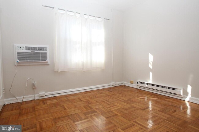Building Photo - 1520 Mt Eagle Pl