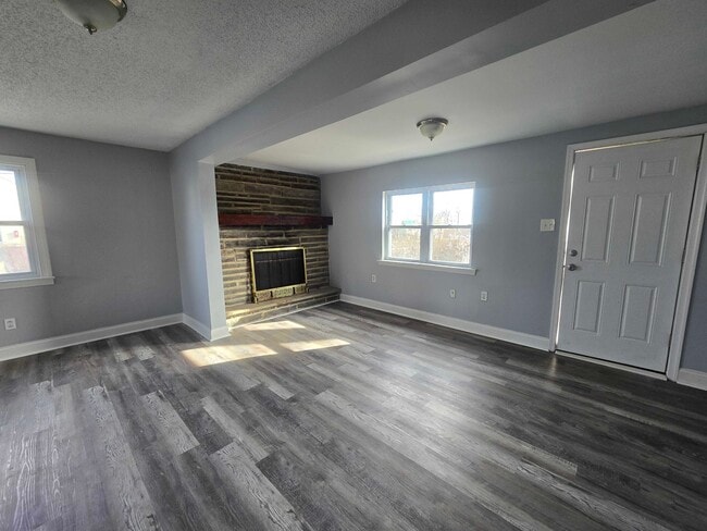 Building Photo - 1502 Market St