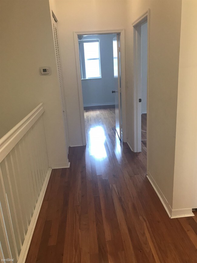 Building Photo - 3 br, 2.5 bath Room For Rent - 2291 Anchor Ct