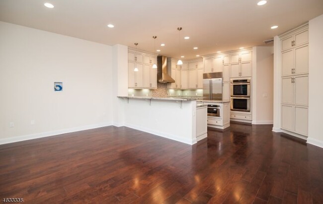 Building Photo - 412 Metzger Drive