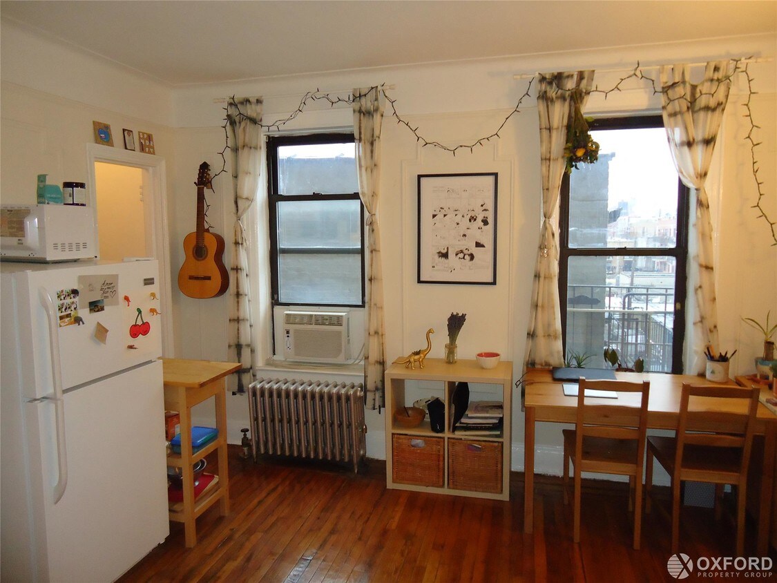 Foto del edificio - 3216 Crescent St