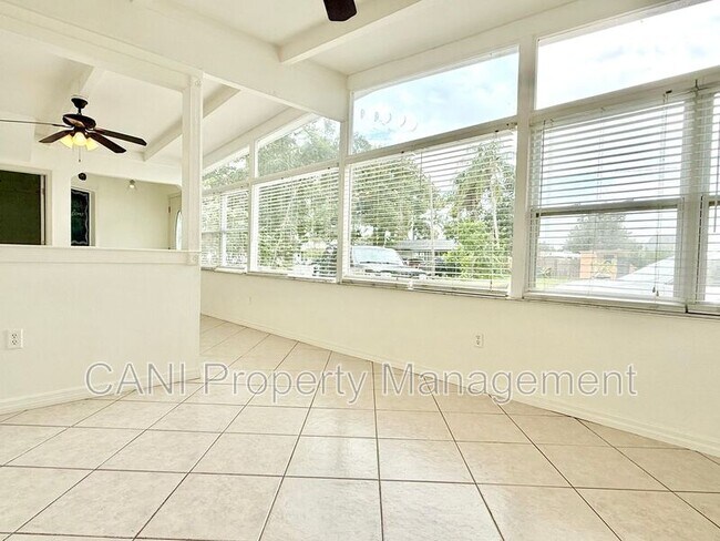 Foto del edificio - 6613 Orchard Dr N