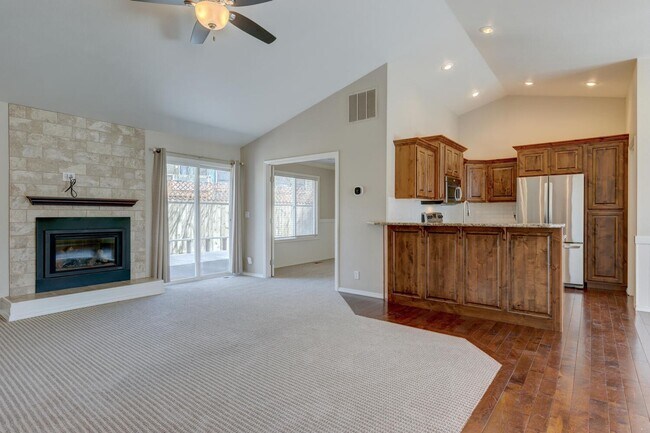 Foto del edificio - 5574 W Harborcove Ln