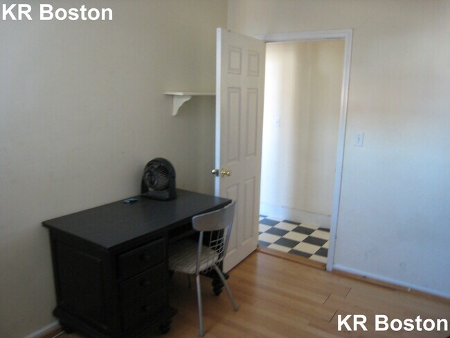 Foto del edificio - 319 Saint Paul St