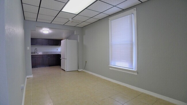 Foto del edificio - 3712 FL-580
