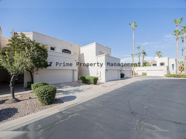 Building Photo - 1326 W Coral Reef Dr