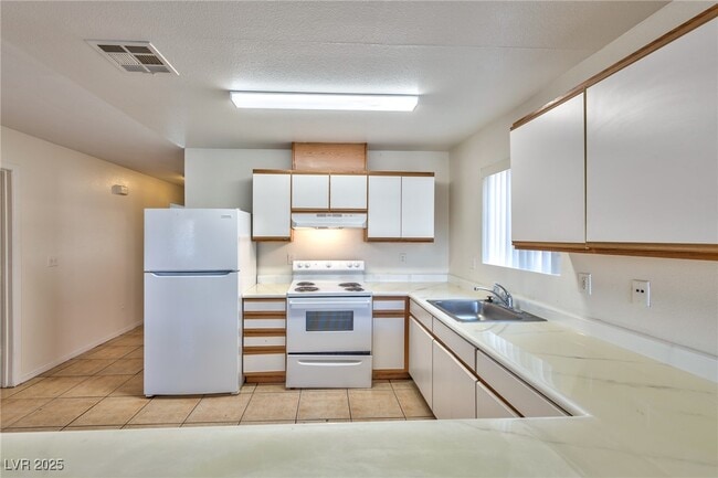 Building Photo - 6983 Appleton Dr