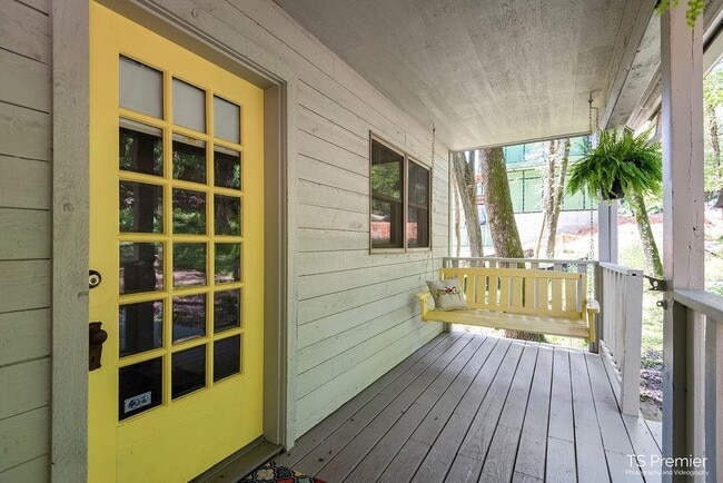 Foto del edificio - 50 Garvin Dr