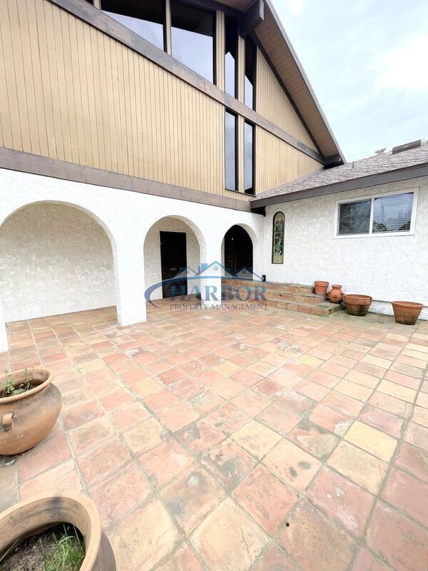 Foto del edificio - 5514 Halison St