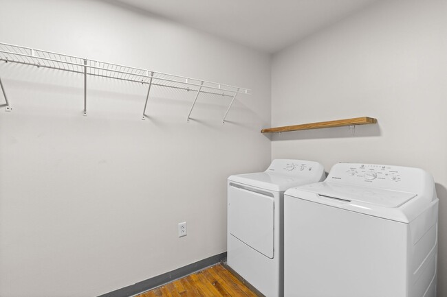 Interior Photo - Vista | On Wash Ave