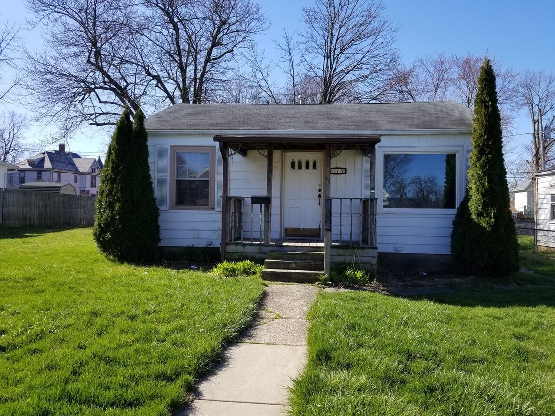 Foto principal - 615 W Jackson St