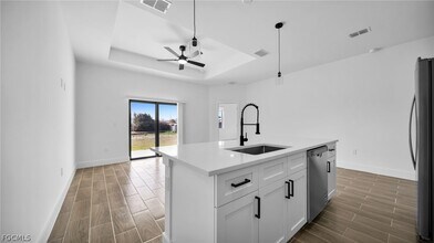 Building Photo - 4989-4991 Fairway Ct