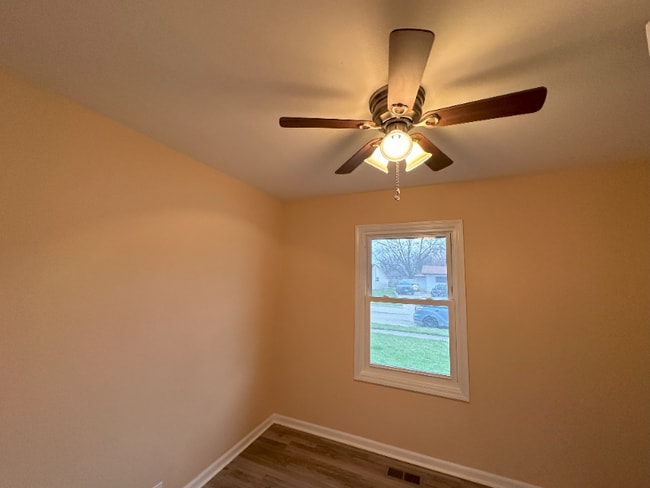 Building Photo - 508 Kenyon Ave