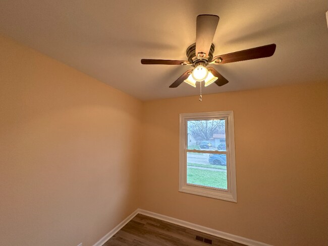 Foto del edificio - 508 Kenyon Ave