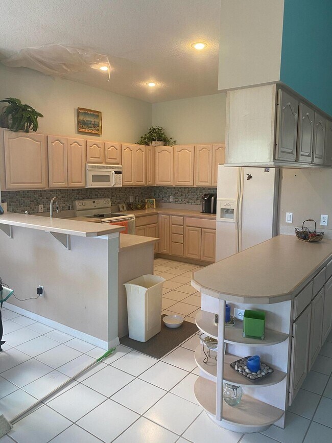 Foto del edificio - 6571 SE Twin Oaks Cir