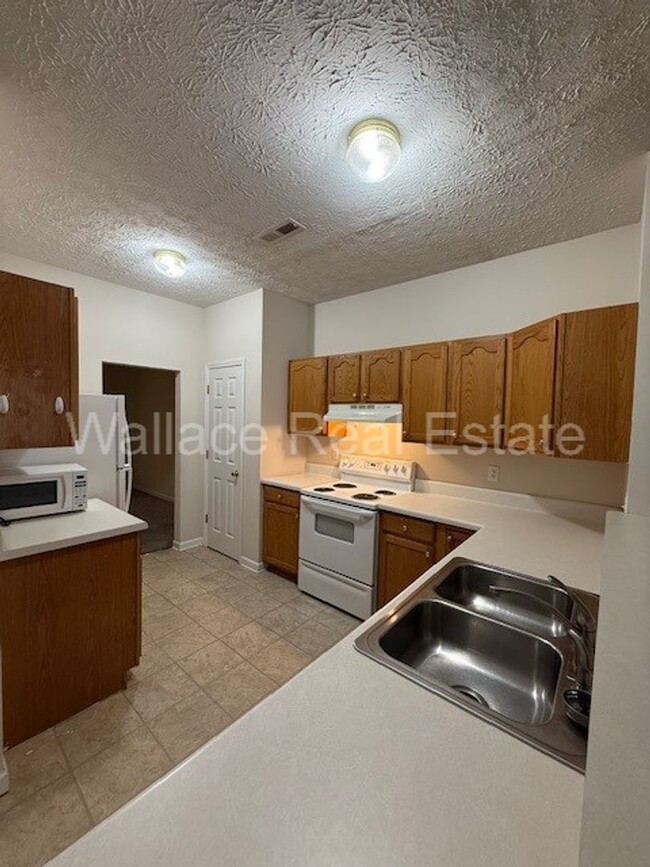 Foto del edificio - TOWNHOME IN FARRAGUT! 2 BEDROOM, 2.5 BATH ...