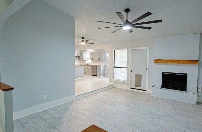 Building Photo - 1710 Bob White Ct