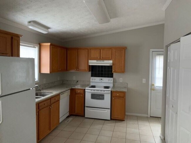 Foto del edificio - 1311 Bright Ct