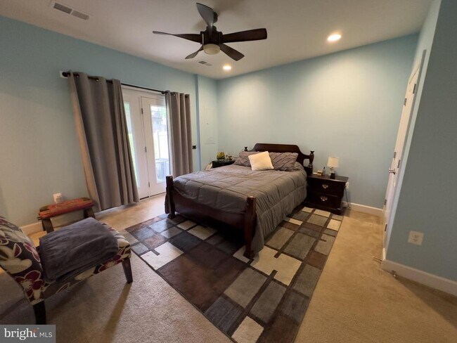 Foto del edificio - 3697 Ambrose Hills Rd