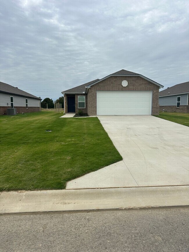 Foto del edificio - Brand New Three Bedroom | Two Bathroom Hom...