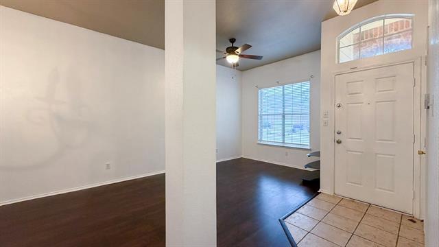 Building Photo - 1213 Maple Terrace Dr