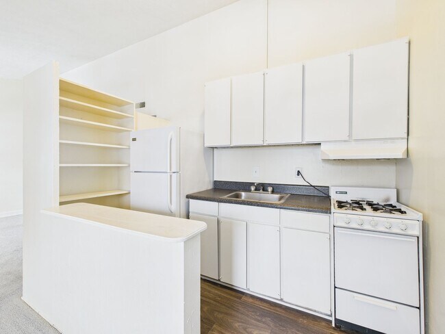 Building Photo - 3204 Midlothian Tpke