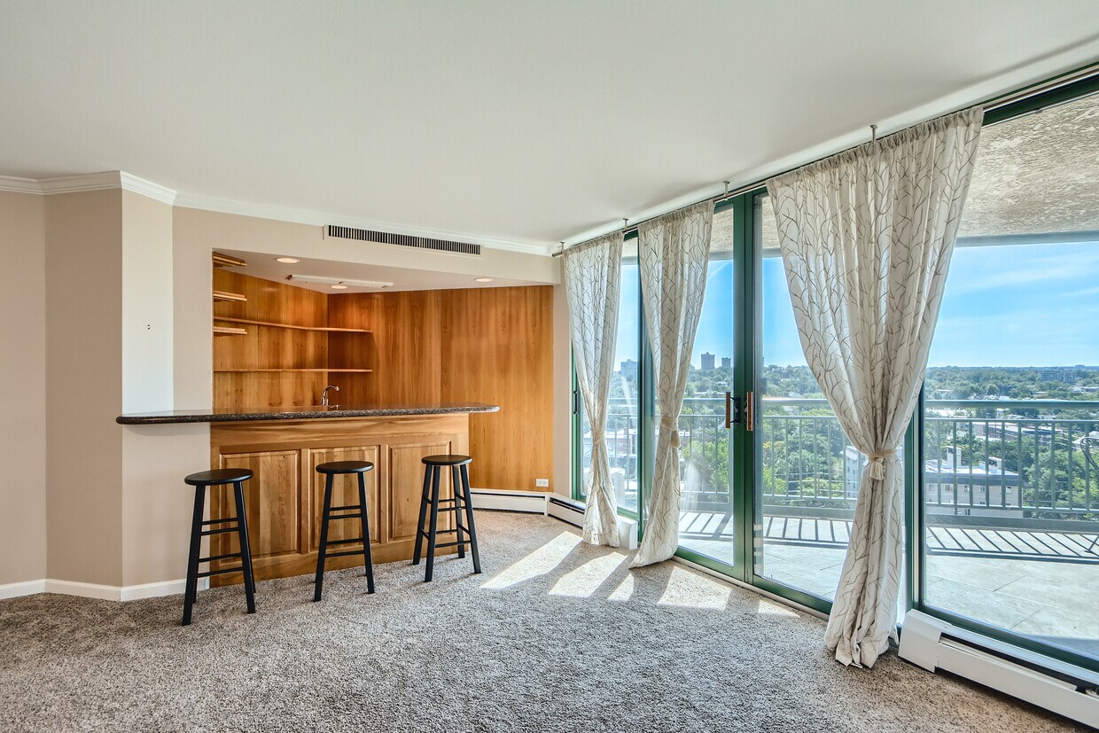 Foto principal - 550 E 12th Ave