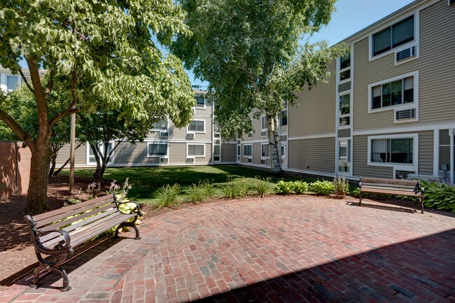 Blake Estates Apartments Hyde Park, MA