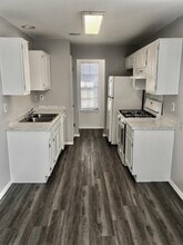 Building Photo - 12402 Alderbrook Dr