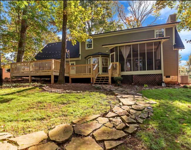Foto del edificio - 8605 High Lark Ln