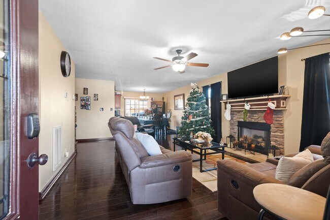 Foto del edificio - Nice Home in Peach Tree Subdivision Waiting for you to Call home TODAY