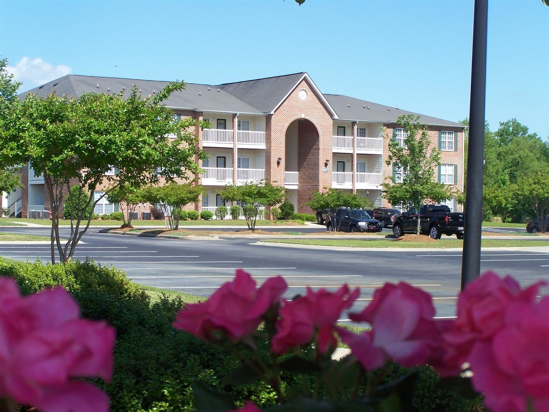 Primary Photo - Charles Pointe Apartments