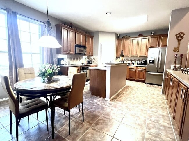 Building Photo - 3009 St Lynda Dr