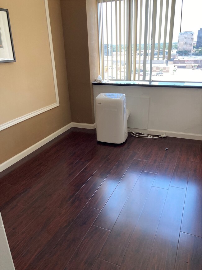 Building Photo - 7520 Hornwood Dr