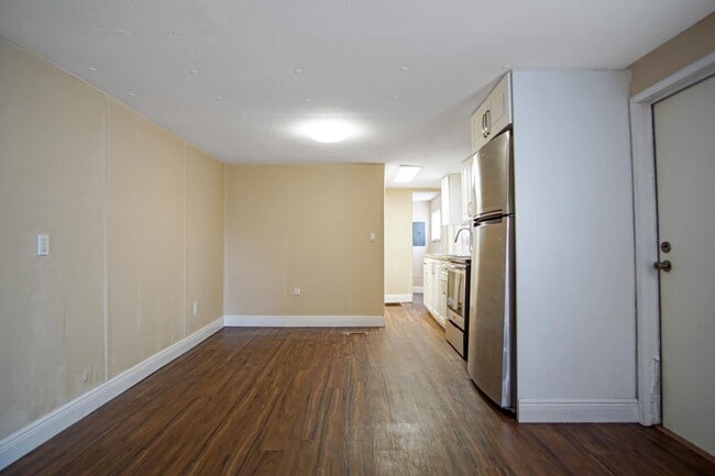 Building Photo - 26 Forest Dr