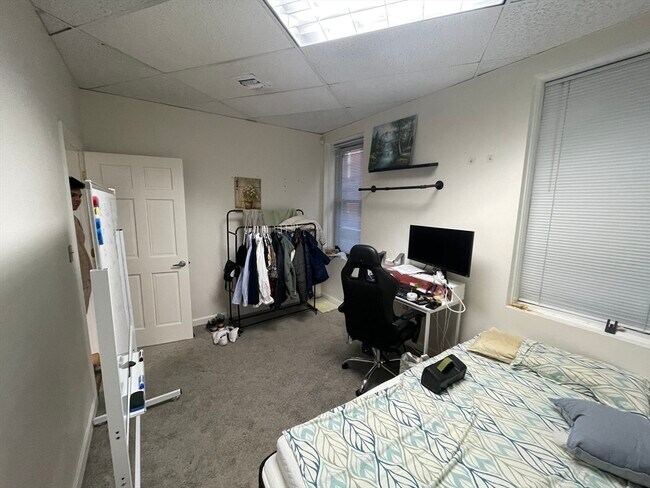 Foto del edificio - 28 Kingston St