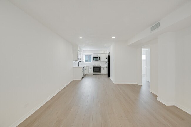 Building Photo - 255 E Rampart Dr