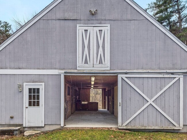 Foto del edificio - 281 Brooks Station Rd