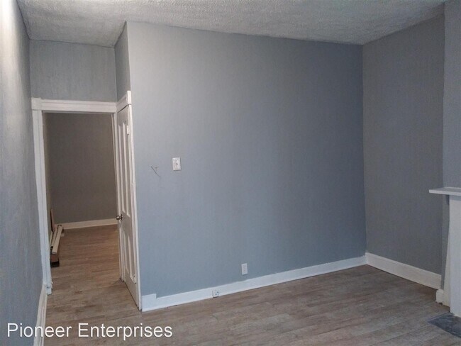 Building Photo - 2 br, 1 bath House - 3811 S Hanover St