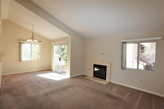 Building Photo - 11325 Avenida de los Lobos