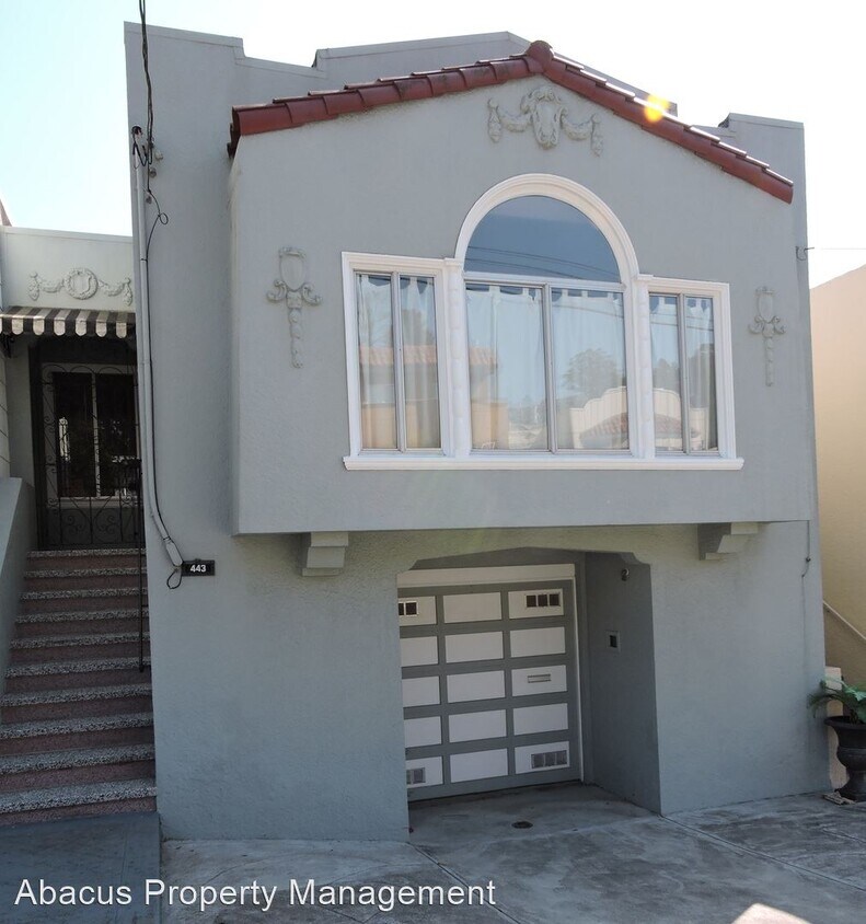 Foto principal - 3 br, 2.5 bath House - 443 Mangels Avenue