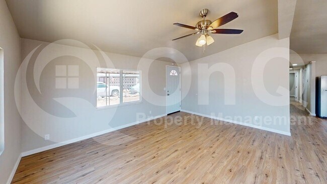 Foto del edificio - 14536 N Warfield Cir